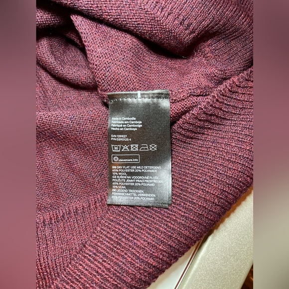 Burgundy Womens Sweater With Zipper By H&M Size L - Picture 5 of 6